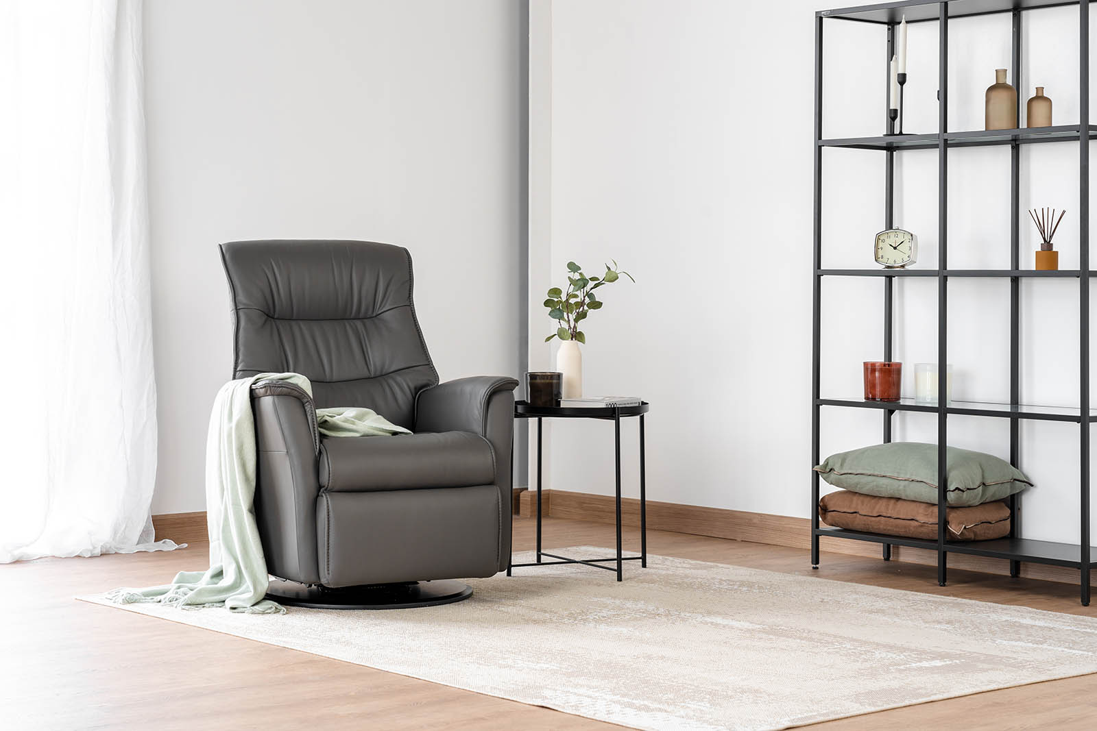 RG290-Paramount_P316_Lifestyle-00012